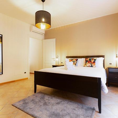 Porta Torre Como Apartment - By Relais Di Giada Luaran gambar