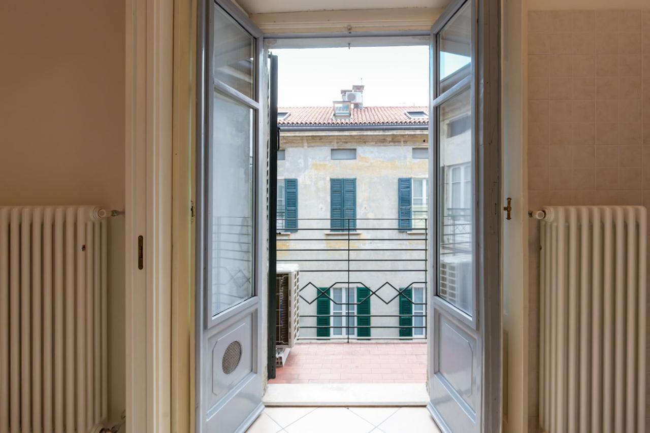 Porta Torre Como Apartment - By Relais Di Giada Luaran gambar