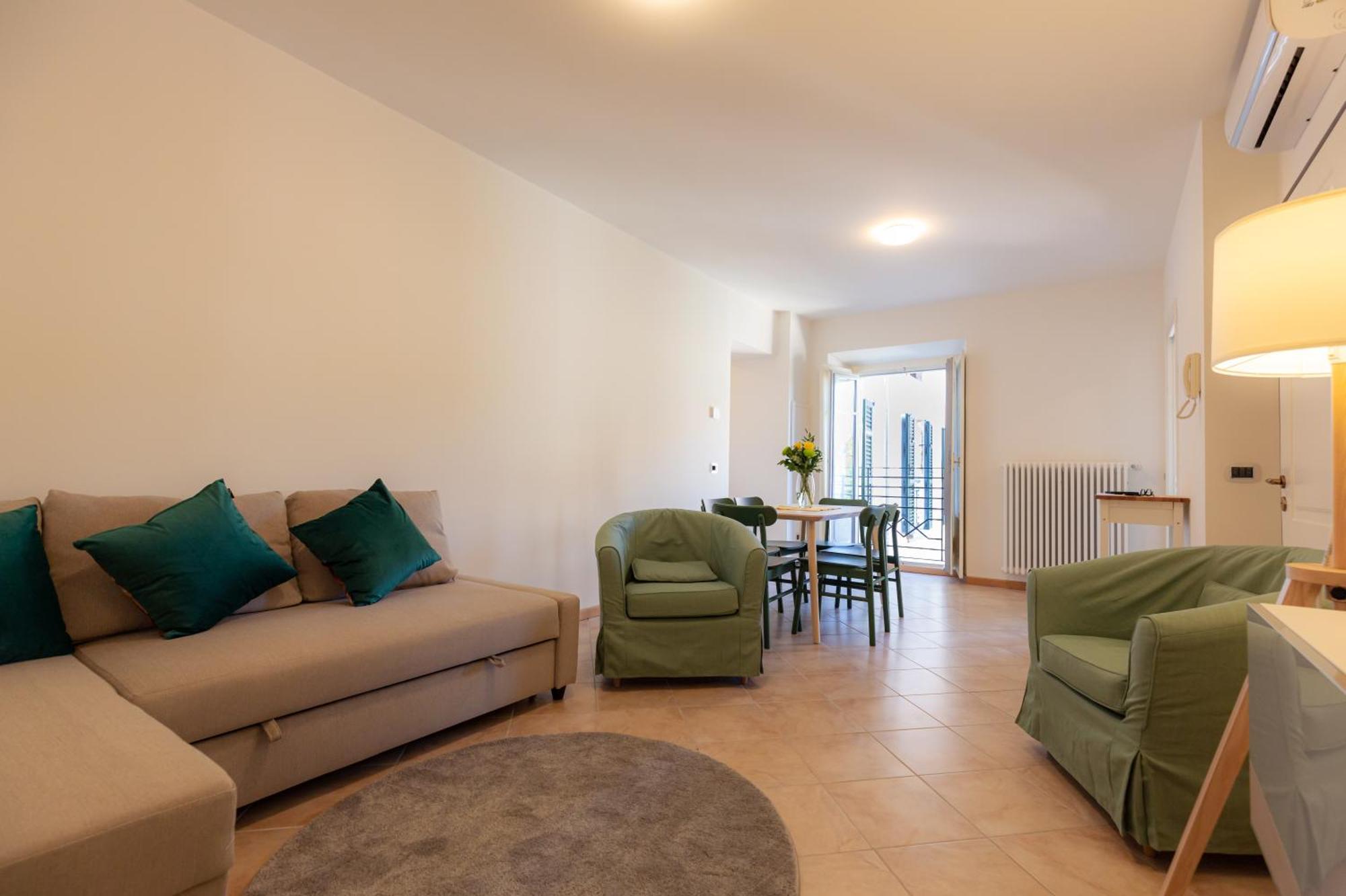 Porta Torre Como Apartment - By Relais Di Giada Luaran gambar